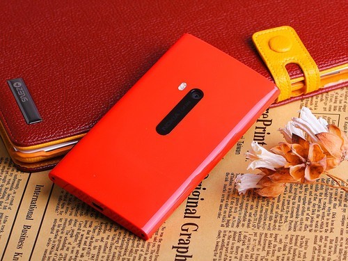 WP8旗舰机诺基亚Lumia 920跌破4000大关