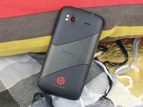 HTC魔音手机HTC Sensation XE报价1380元