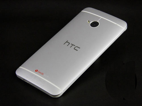 HTC四核1080p旗舰机HTC One报价4899元