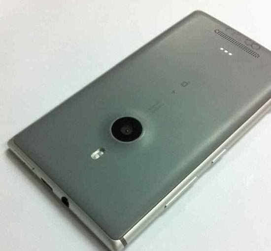 诺基亚Lumia 925或与Lumia 928将在本月发布