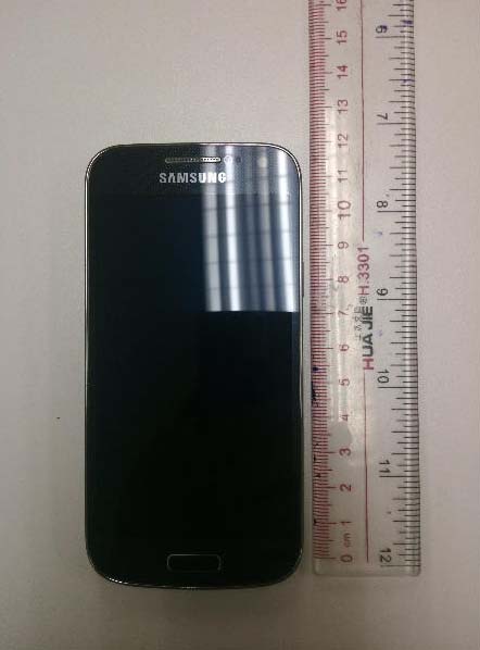 Galaxy S4 mini真机曝光 窄边设计加塑料机身