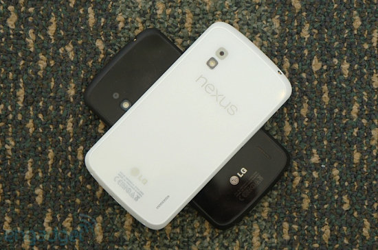 Nexus 4白色版真机赏析 依然是安卓4.2