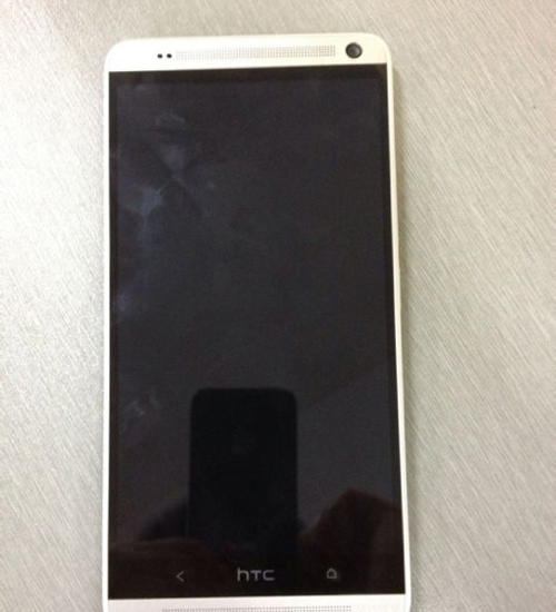 HTC One Max真机曝光 超窄边框+骁龙800处理器