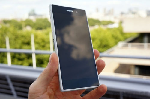 索尼防水智能手机Xperia Z1发布 骁龙800+2070万像素镜头