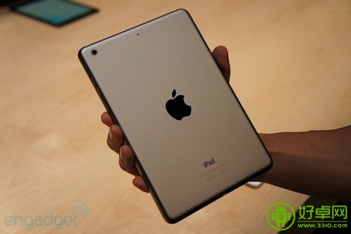 苹果发布新一代iPad mini 配备视网膜屏幕