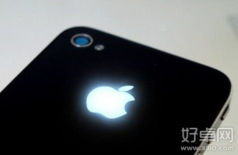 苹果获隐蔽电子连接器专利 未来iPhone可直接使用logo充电